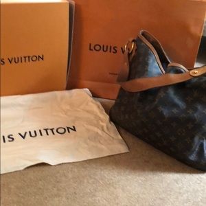 Louis Vuitton Neverfull bag